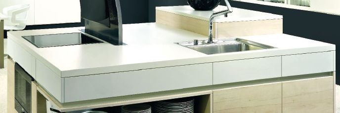 Arbeitsplatten mit ABS/3D/Holz-Kante (eckig) bis zu einer Tiefe von 700mm